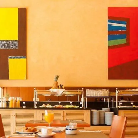 Tryp San Lazaro 4* Santiago de Compostela